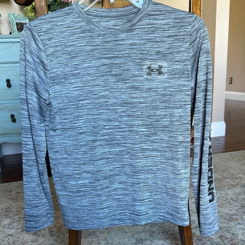 Under Armour Kids Heathered Gray Long Sleeve Tee